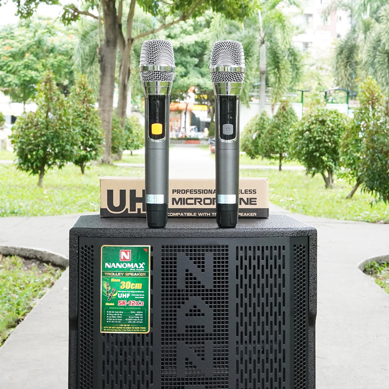 Loa kéo Nanomax SK-12X3 đen 9